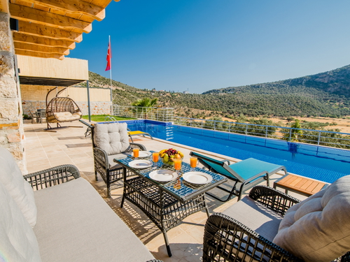  gece  -  Kasım
  | Kalkan Ulugöl Lüks Villa (6 Kişilik, Doğa Manzaralı, Hamam, Saunalı)